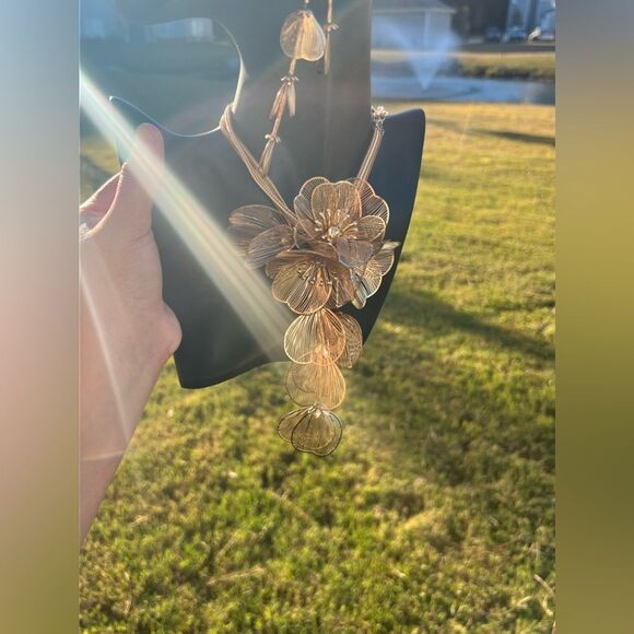 Zara Floral Gold Plated Necklace Earrings set - Picture 4 of 13